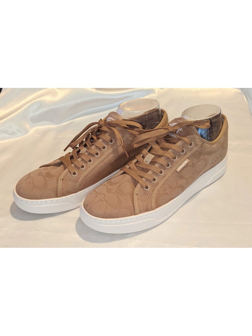 COACH Women's Tan Signature Jacquard Canvas Sneakers Low-Top CCN48 Size 11 B